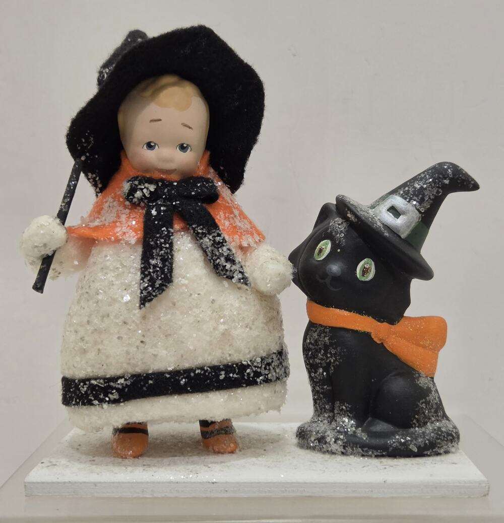 Elaine Roesle St. Nicholas Collection "Witchy Poo" Black Cat Witch Halloween